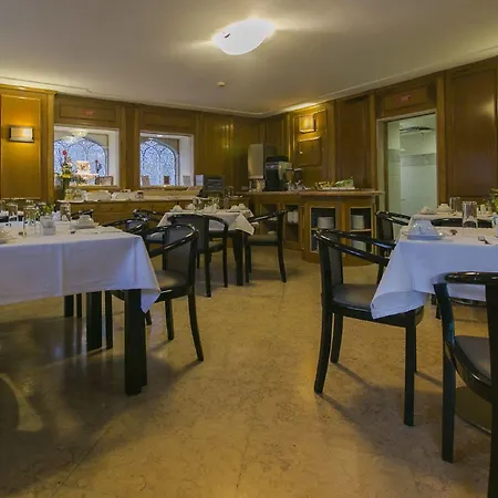 Hotel Ever Center Lizbona