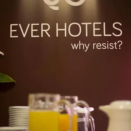 Hotel Ever Center 3*